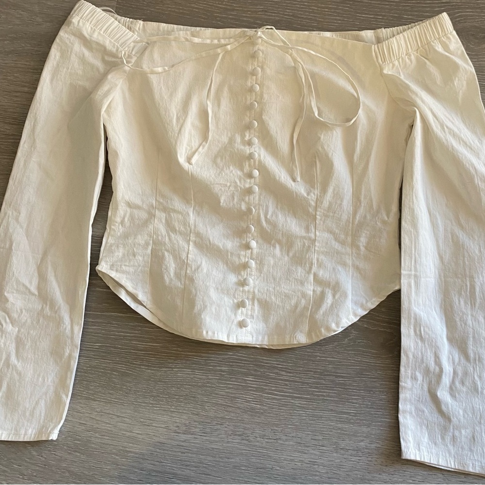 DOLLSKILL OFF SHOULDER WHITE TOP